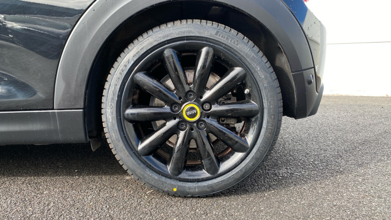 MINI Hatchback 135kW Cooper S Level 3 33kWh 3dr Auto Electric Hatchback